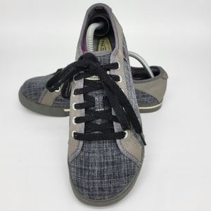 Women's Arcata Keen Canvas Shoes Size 8